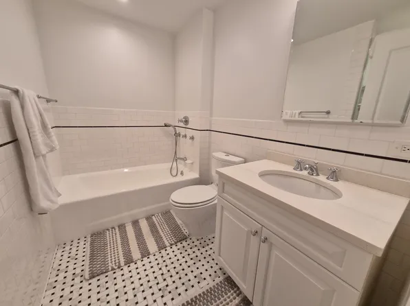 41 West 58th Street image 6 of 19