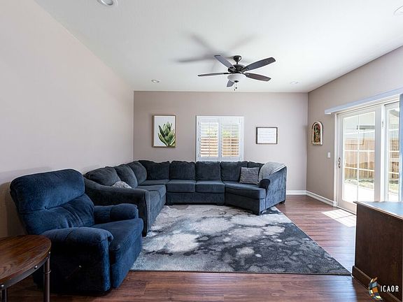 3rd image of 2377 Madrone Cir
