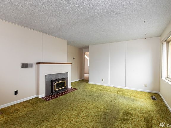 5th image of 11042 Parkview Ave S