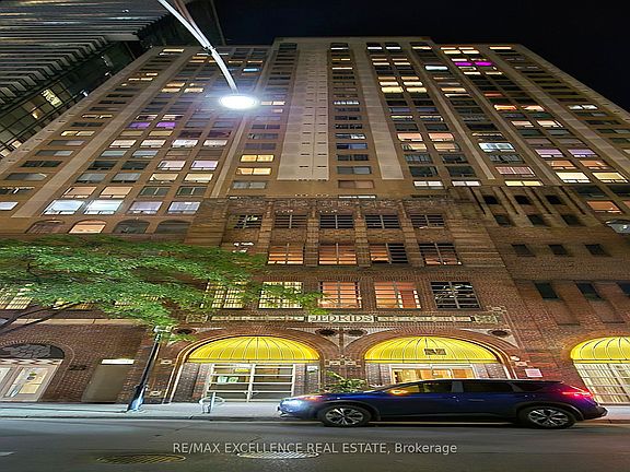 2nd image of 25 Grenville St #809