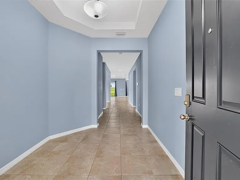 4572 SW 65th Pl — Photo 8