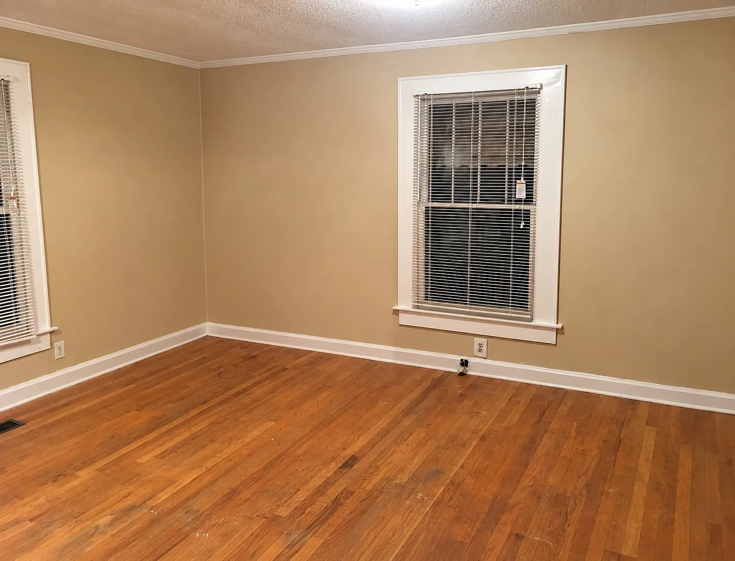 2 bed, 1024 sqft, $1,295 — Photo 2