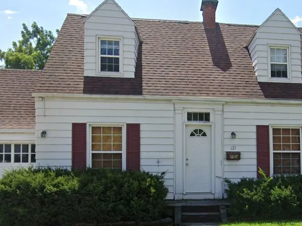 121 W High St, Mount Pleasant, MI 48858