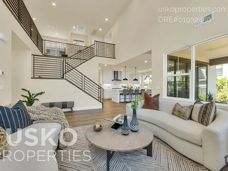 7095 Soleil Way — Photo 14