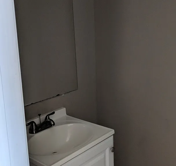 Modern Renovated East Point Townhome with Private Fenced Yard Walk to MARTA! — Photo 7