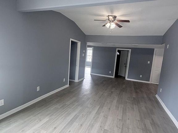 5th image of 22824 N Oscar St
