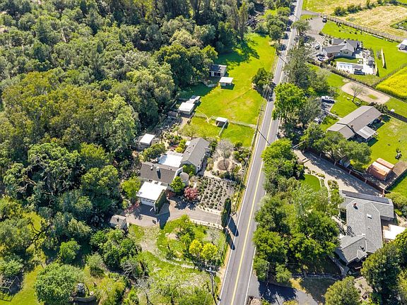 3rd image of 1195 Congress Valley Road