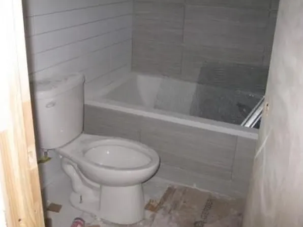 139 Evergreen Ave #4, Brooklyn, NY 11206