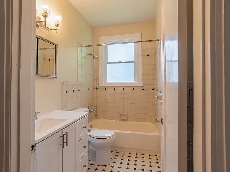 2956 Harrison Ave #3 — Photo 19