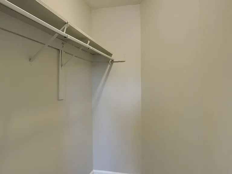 Briarcrest Gardens Apartments & Townhomes — Photo 35
