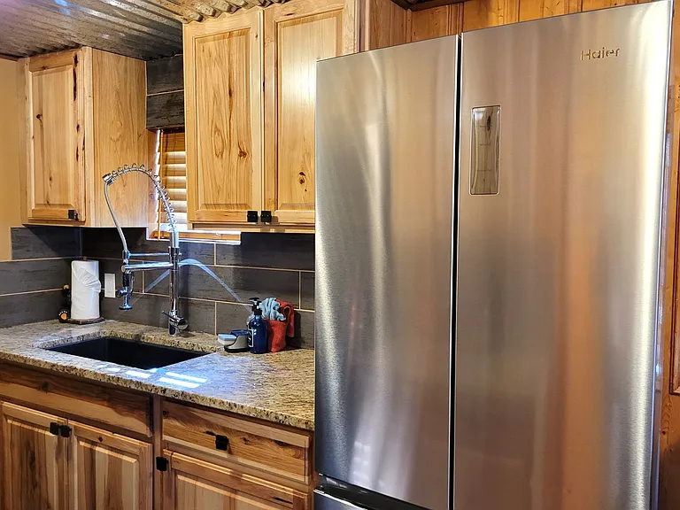 235 Hart Ave — Photo 18