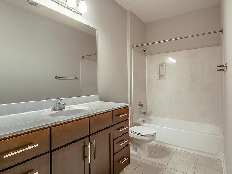 One Bedroom with Study Bath