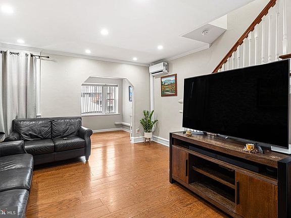 5th image of 1609 E Hunting Park Ave