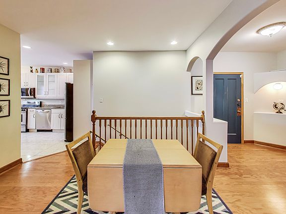 5th image of 3222 W Eastwood Ave #1W