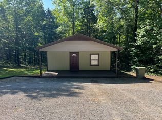 2094 Buck Smith Rd, Palmyra, TN 37142