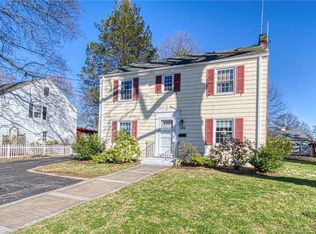 186 S Main St, West Hartford, CT 06107