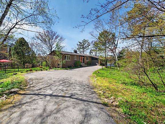 2nd image of 10 Warbler Ln