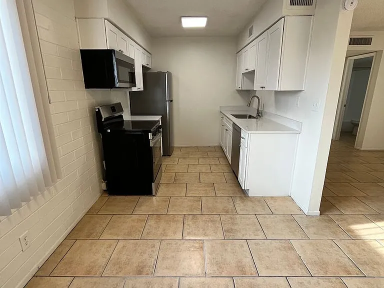 Catalina View Apartments — Photo 55
