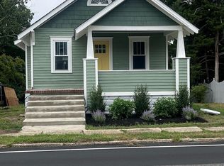 390 S Green St, Tuckerton, NJ 08087