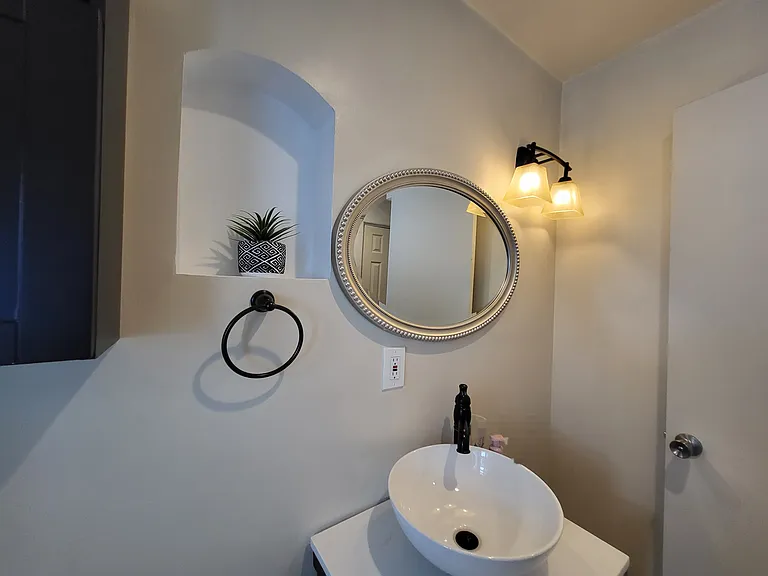 1040 N 27th Pl — Photo 67