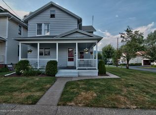 506 Delaware Ave, Olyphant, PA 18447