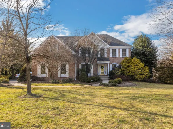 120 Pembrooke Cir, Phoenixville, PA 19460