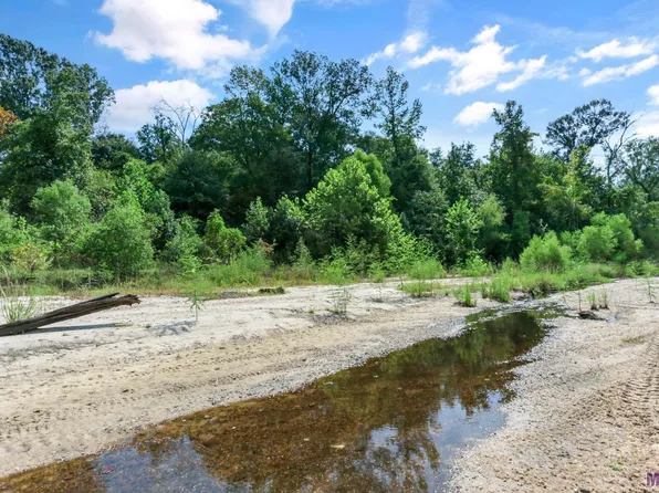 10482 Byrnes Rd, Saint Francisville, LA 70775