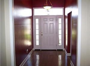 5th image of 215 Melissa Ln