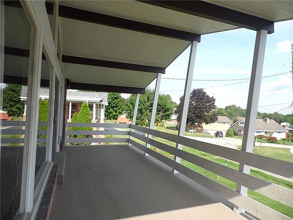 3rd image of 2116 Neal Dr
