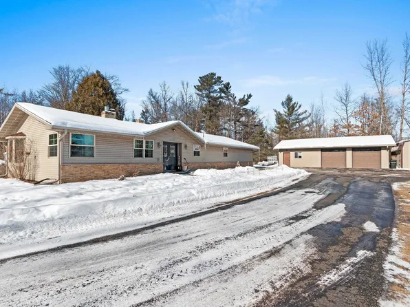 5360 Tadpole Ln, Oconto, WI 54153