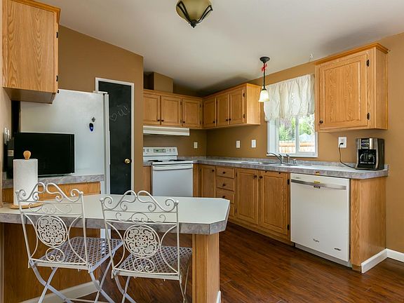 5th image of 4727 W Hood Ave