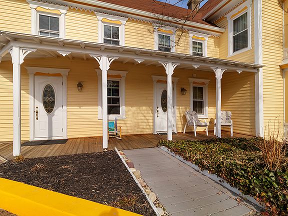 SIDE PORCH