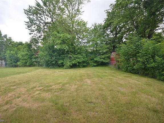2nd image of 1033 Welton Ave