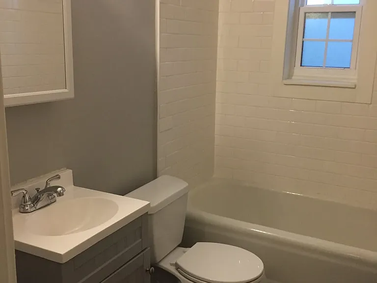 Beverly Terrace Apartments — Photo 6