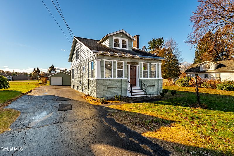 2nd image of 21 Magee Drive