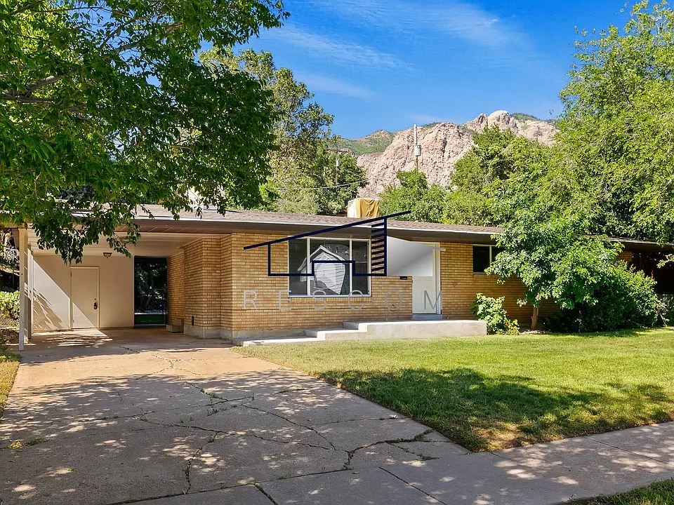 1334 Henderson Dr