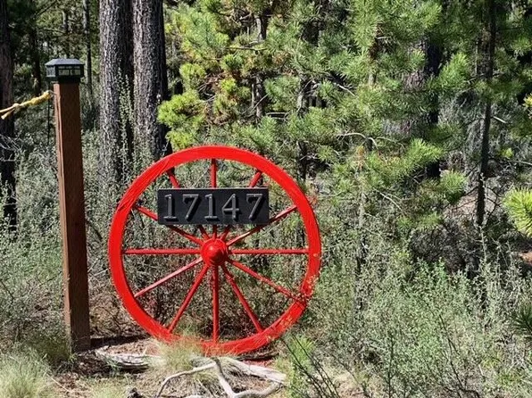 17147 Hermosa Rd, Bend, OR 97707