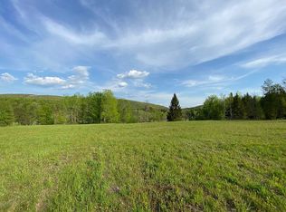 Novitsky Rd, Olyphant, PA 18447