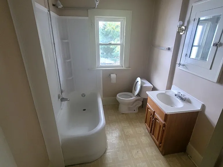 348 Ruckel Rd — Photo 10