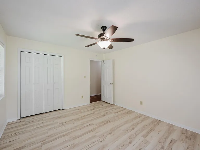 1828 Jacobs Ln — Photo 33