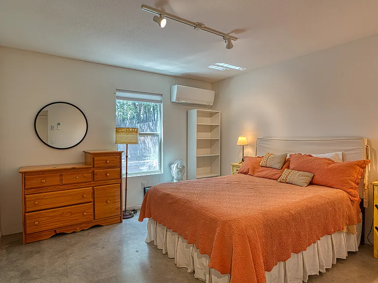 2180 W Alameda St #24 — Photo 14