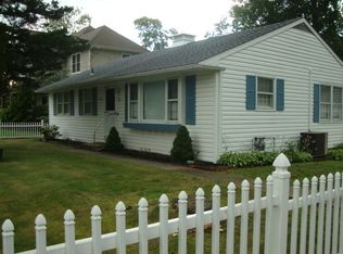 107 Race Track Dr, Cape May, NJ 08204