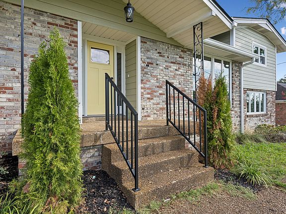 5th image of 157 Timber Ridge Dr
