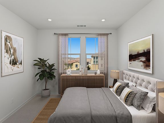 4th image of 16277 Meadowhouse Ave