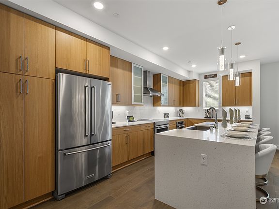 4th image of 23103 NE 8th Street #E3