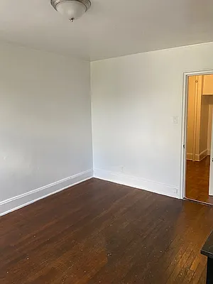 Rented by Batra Group Inc | media 38