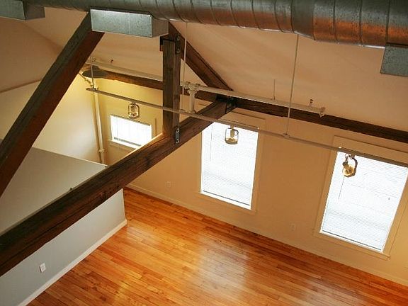 5th image of 304 Pearl St Unit 214