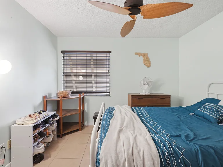 140 Orchid Woods Ct #1-13B — Photo 17