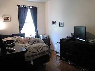 Rented by R New York