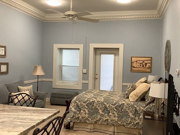 4th image of 100 W Commerce St #104